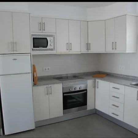 Bonito Y Espacioso Al Lado De La Playa.